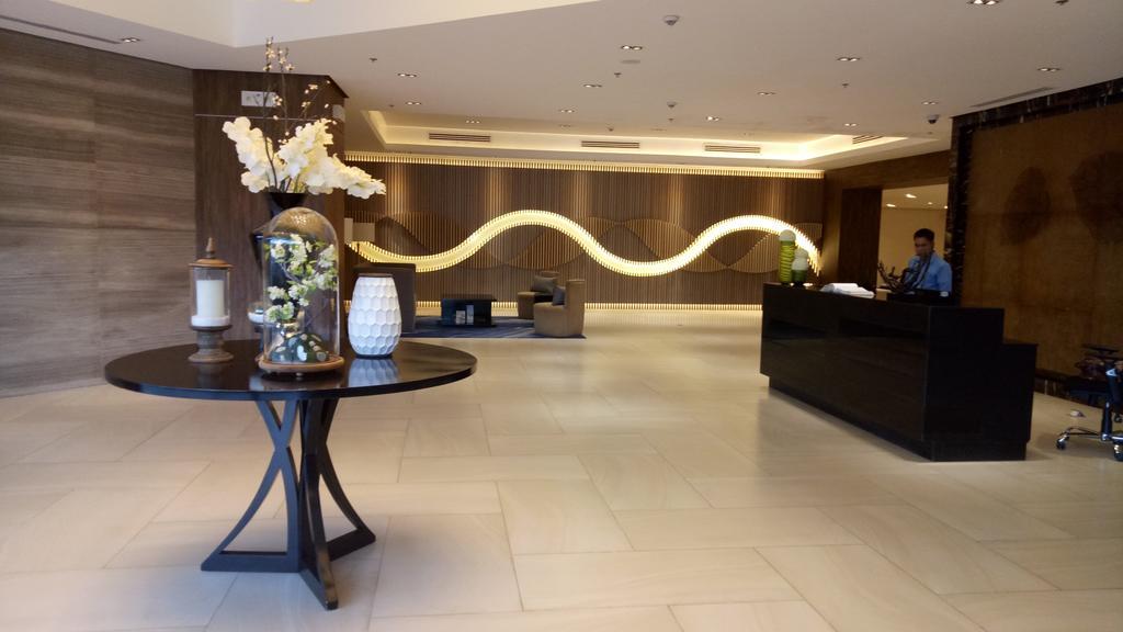 Mactan Newtown Condo Μακτάν Εξωτερικό φωτογραφία
